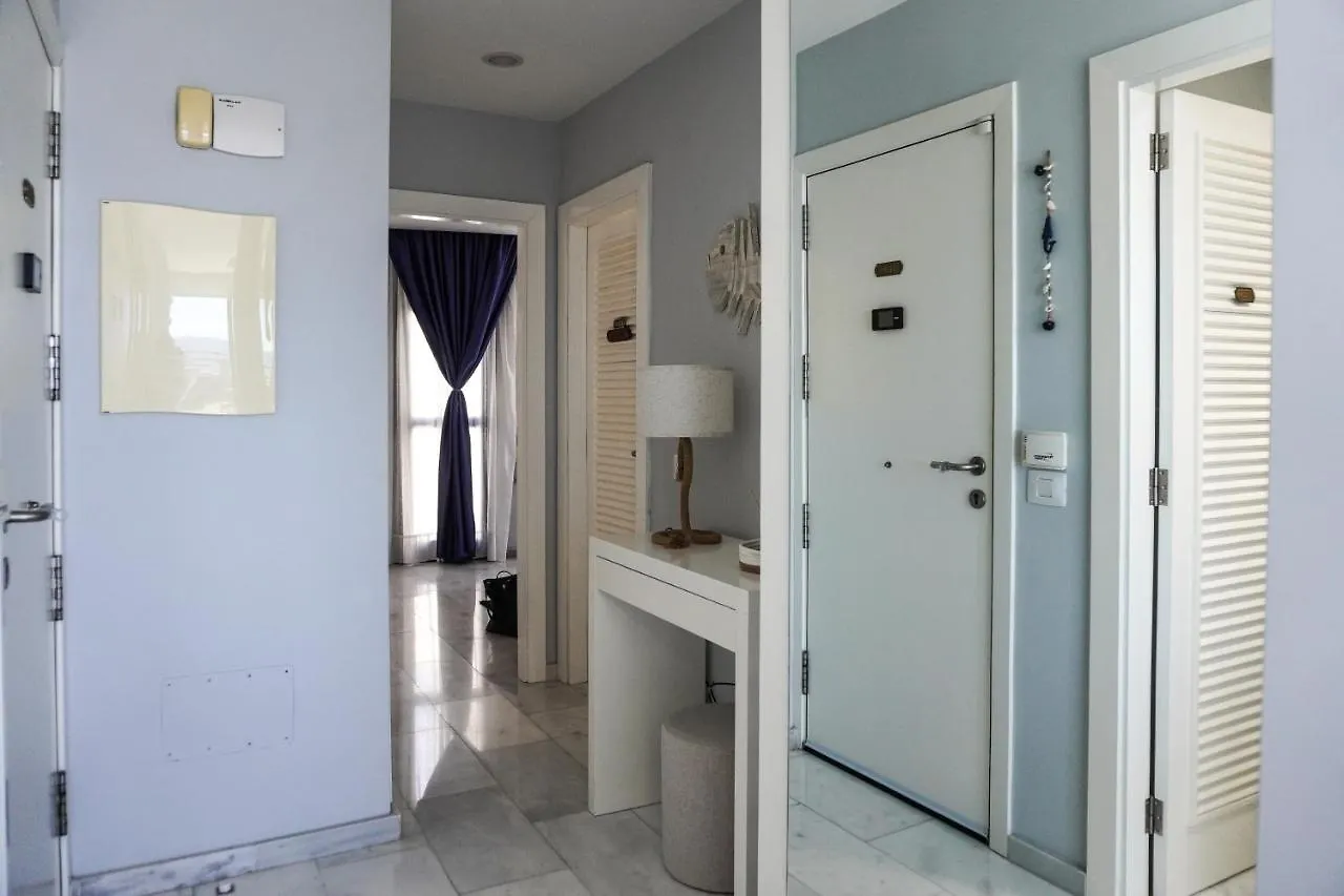 Lamar Luxury Penthouse With Jacuzzi Puertito de Guimar