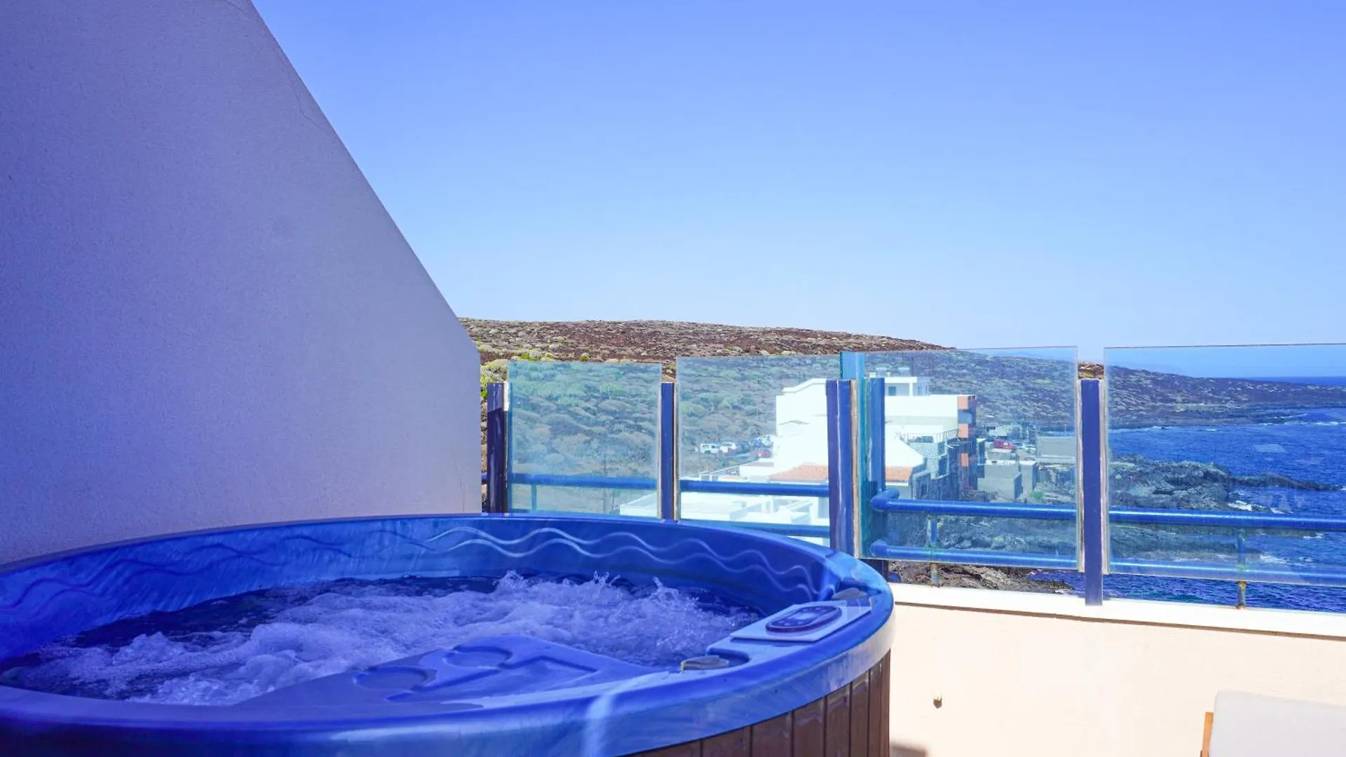 Lamar Luxury Penthouse With Jacuzzi Puertito de Guimar Διαμέρισμα