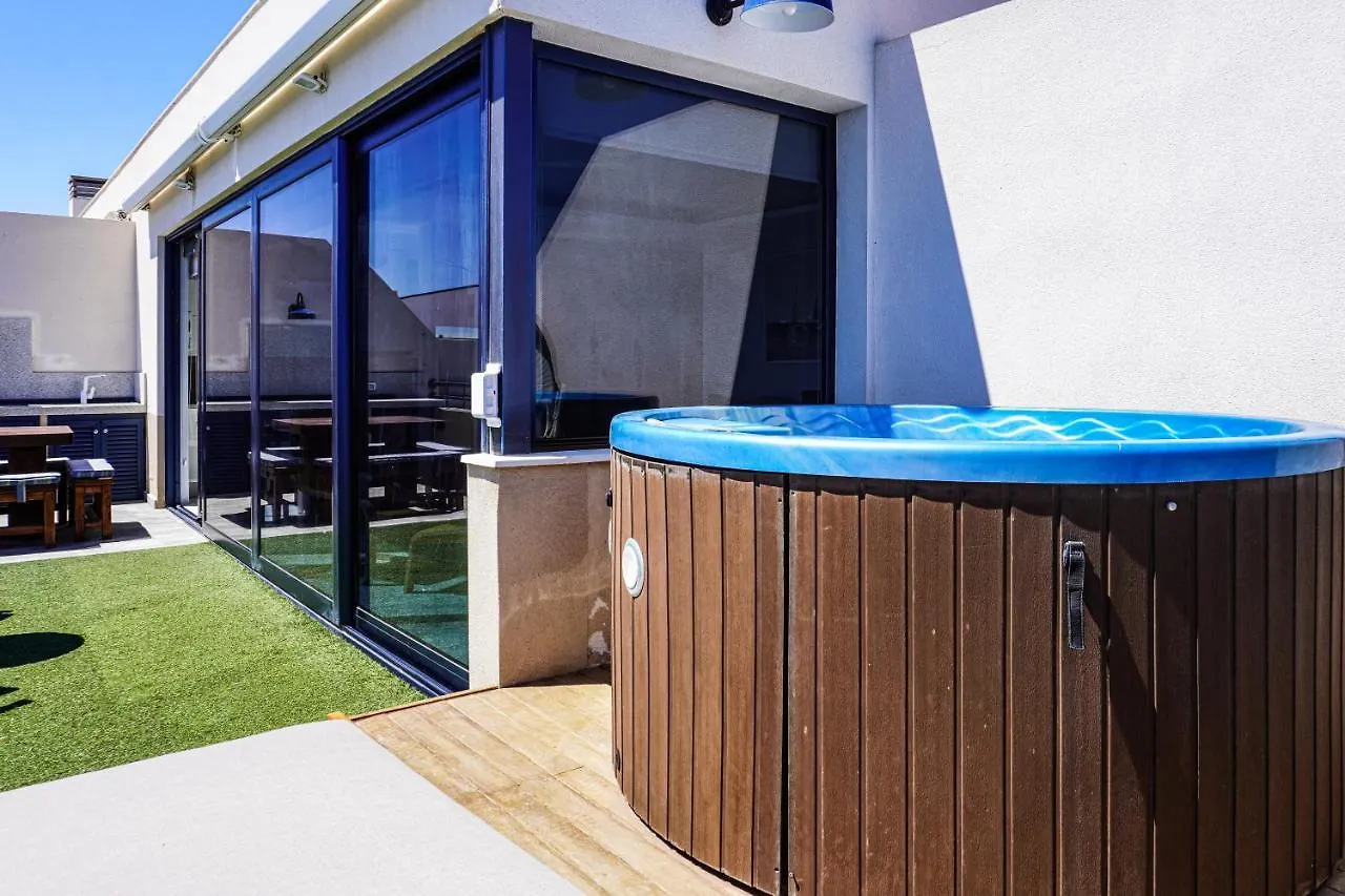 Apartment Lamar Luxury Penthouse With Jacuzzi Puertito de Guimar